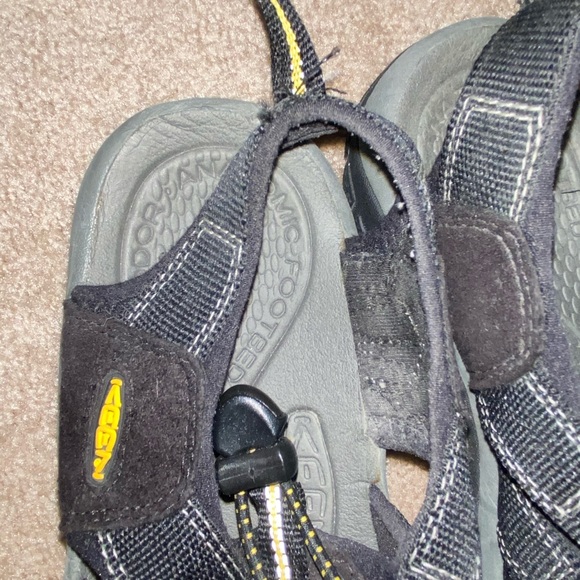 Keen Men’s Newport sandals. - Picture 4 of 5